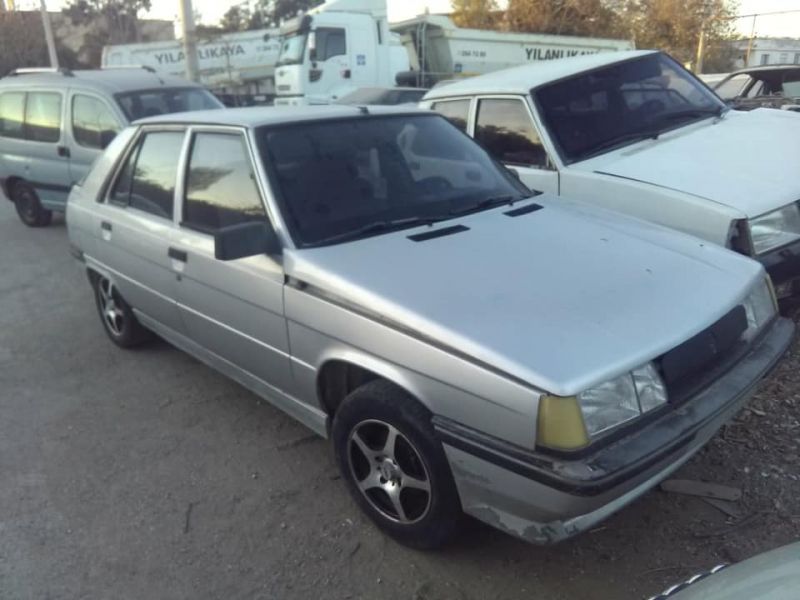 renault 11 flash oto çıkma parça izmir gri